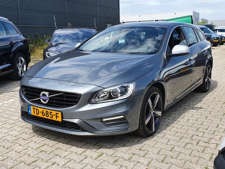 VOLVO V60 2018 yv1fwa8c1j2410652