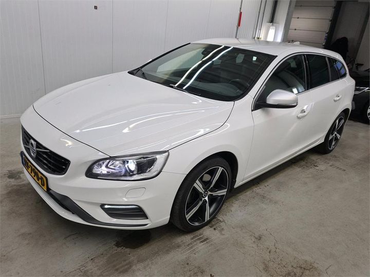 VOLVO V60 2018 yv1fwa8cdj2397253