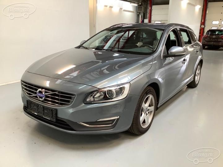 VOLVO V60 ESTATE 2018 yv1fwa8cdj2400408