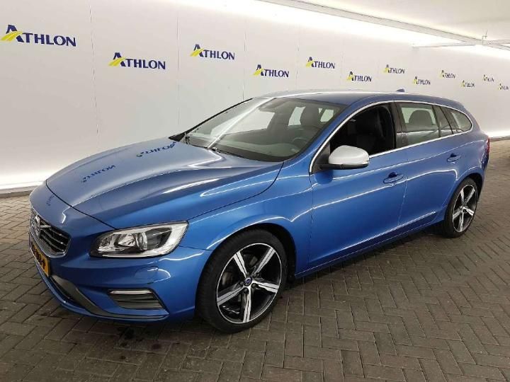 VOLVO V60 2018 yv1fwa8cdj2408380