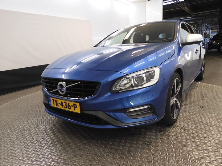 VOLVO V60 2018 yv1fwa8cdj2410723