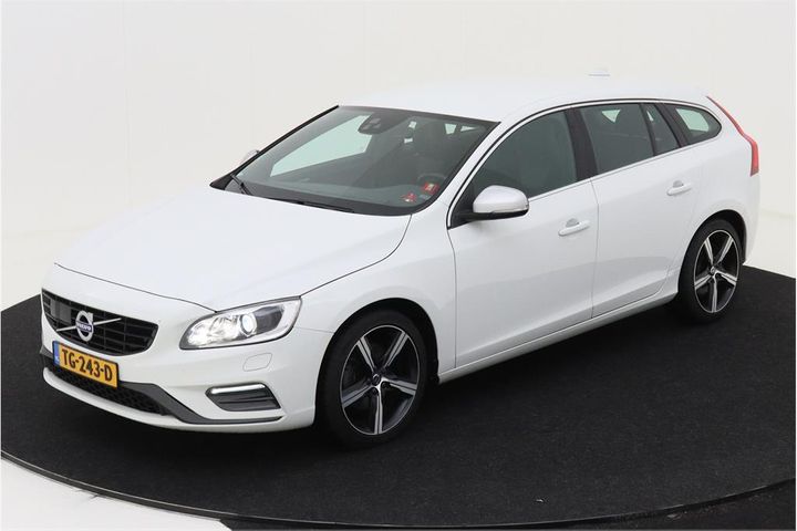 VOLVO V60 2018 yv1fwa8cdj2411225