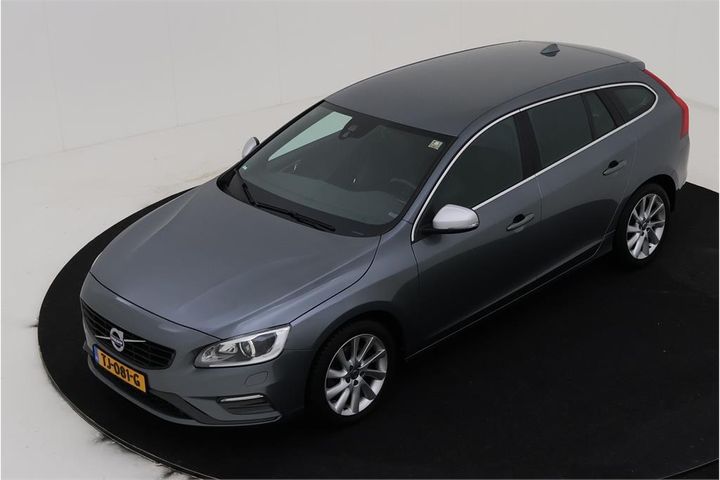 VOLVO V60 2018 yv1fwa8cdj2411520