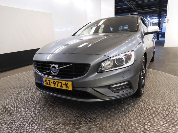 VOLVO V60 2018 yv1fwa8cdj2411580