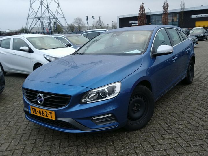 VOLVO V60 2018 yv1fwa8cdj2411765