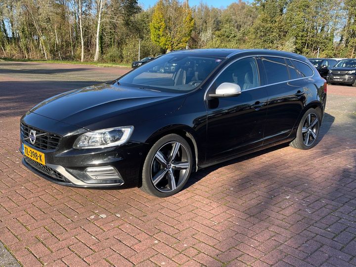 VOLVO V60 2018 yv1fwa8cdj2411790