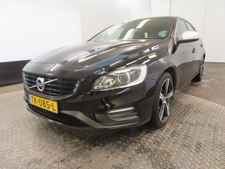 VOLVO V60 2018 yv1fwa8cdj2411874