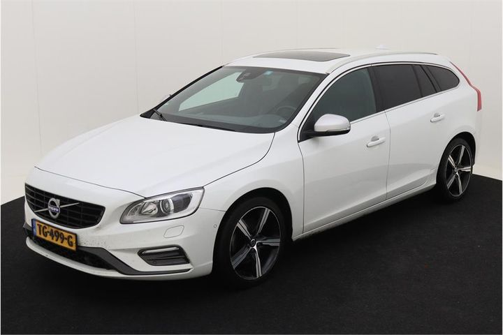 VOLVO V60 2018 yv1fwa8cdj2411923