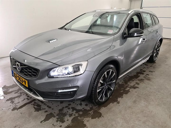 VOLVO V60 2017 yv1fz40lch1033407