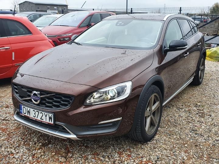 VOLVO V60 CROSS COUNTRY 2015 yv1fz61l6g1007068