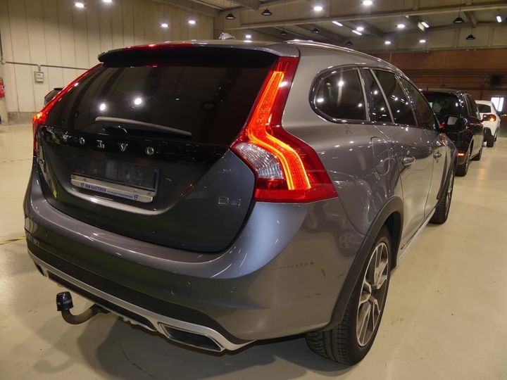 VOLVO V60 CROSS COUNT 2017 yv1fza8c1h1034018