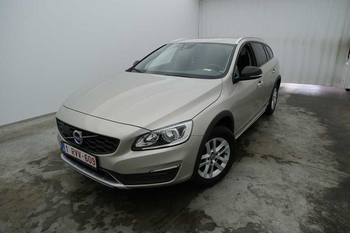 VOLVO V60 CROSS COUNTRY 2017 yv1fza8c1h1036544