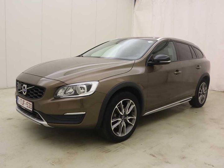 VOLVO V60 2017 yv1fza8c1j2048429