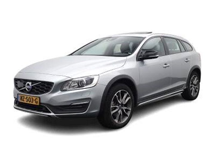 VOLVO V60 CROSS COUNTRY 2017 yv1fza8cdh1040550