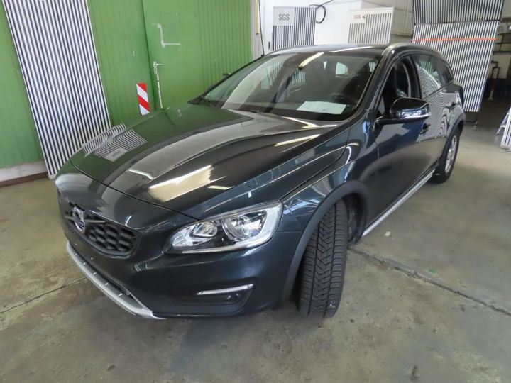 VOLVO V60 CROSS COUNTRY 2017 yv1fza8cdj2042282