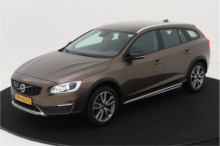 VOLVO V60 2017 yv1fza8cdj2043491