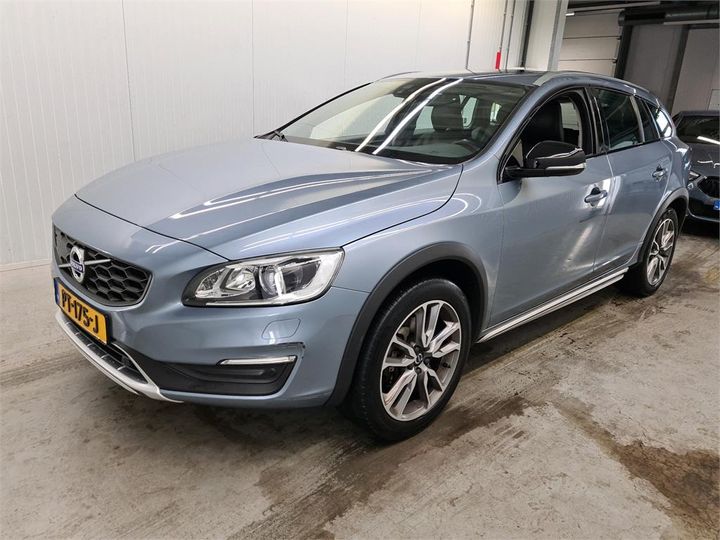 VOLVO V60 2017 yv1fza8cdj2045864