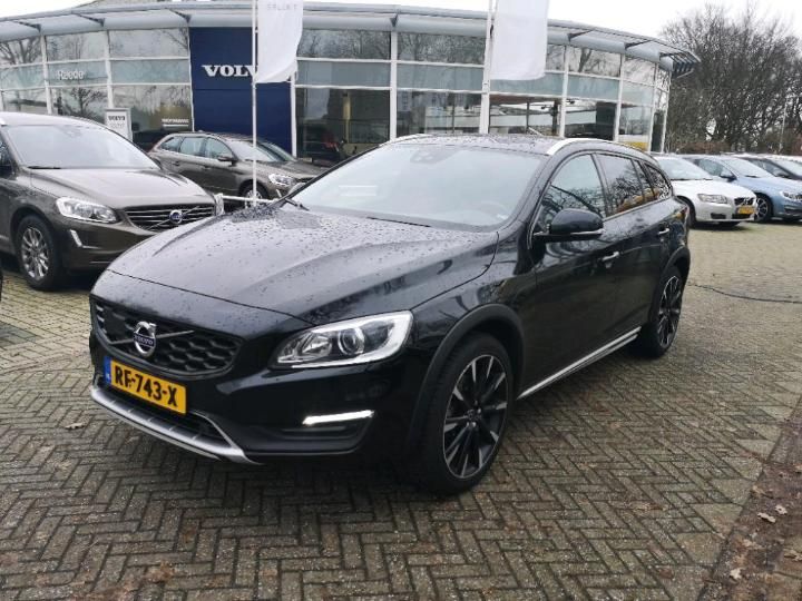 VOLVO V60 CROSS COUNTRY 2017 yv1fza8cdj2047938