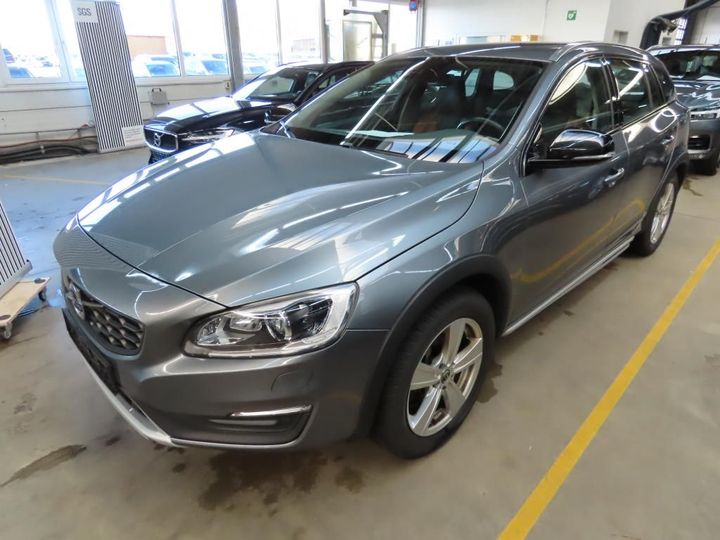 VOLVO V60 CROSS COUNTRY 2018 yv1fza8cdj2053846