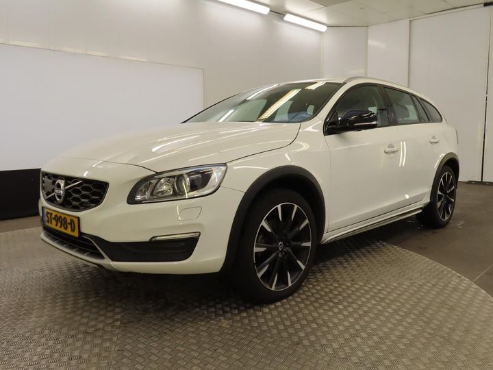 VOLVO V60 CROSS COUNTRY 2018 yv1fza8cdj2058587