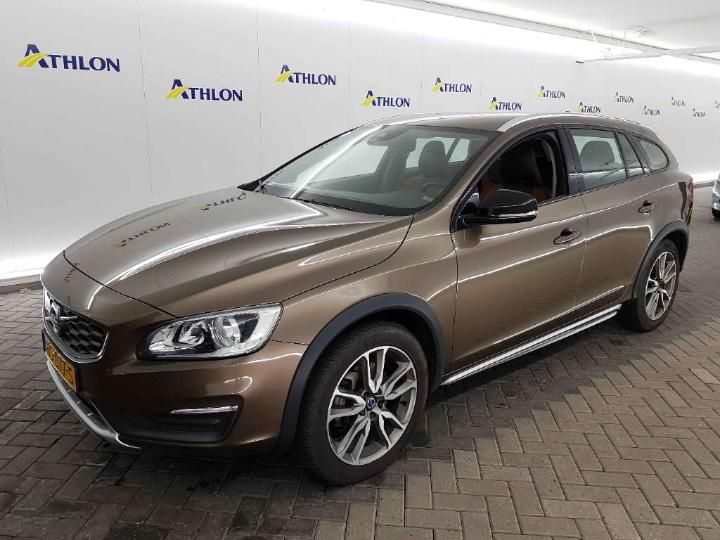 VOLVO V60 CROSS COUNTRY 2015 yv1fzar81g1013263