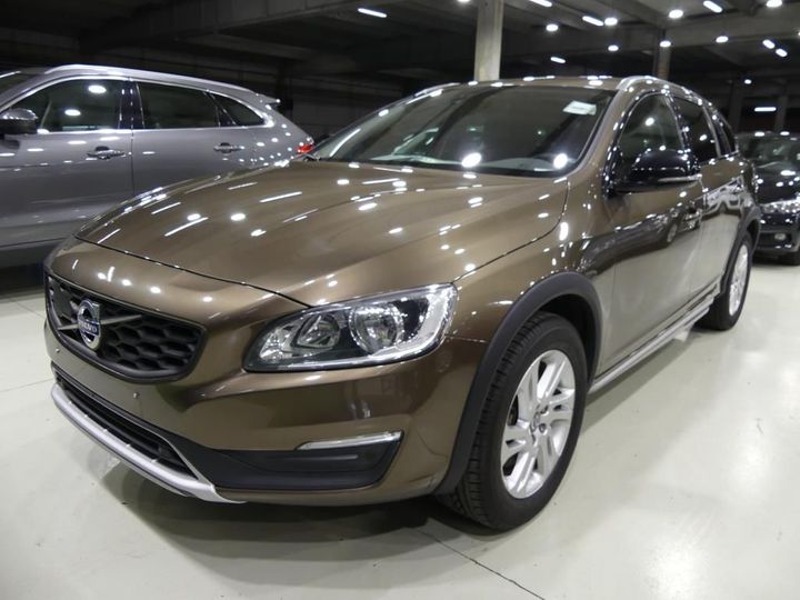 VOLVO V60 CROSS COUNT 2016 yv1fzarc1g1018769