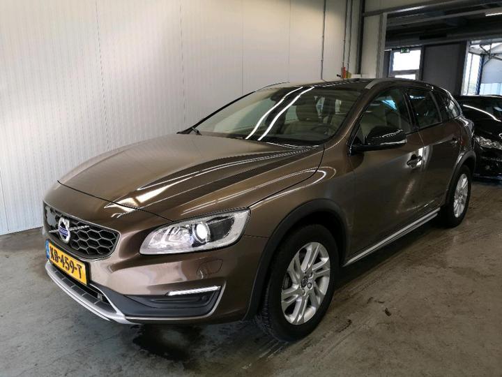 VOLVO V60 2016 yv1fzarc1h1026315