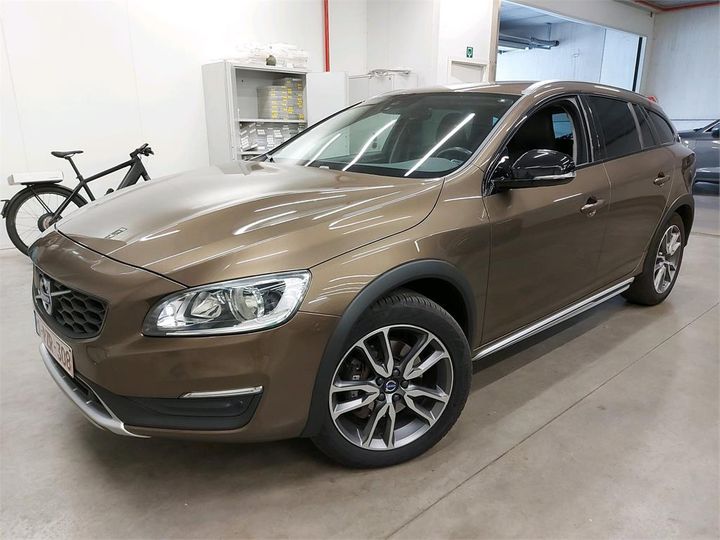 VOLVO V60 CROSS COUNTRY 2016 yv1fzarc1h1030591