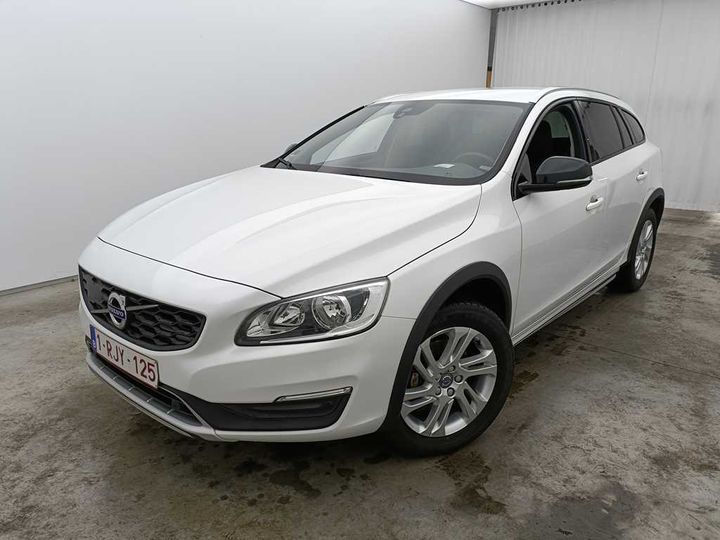 VOLVO V60 CROSS COUNTRY 2017 yv1fzarc1h1035090