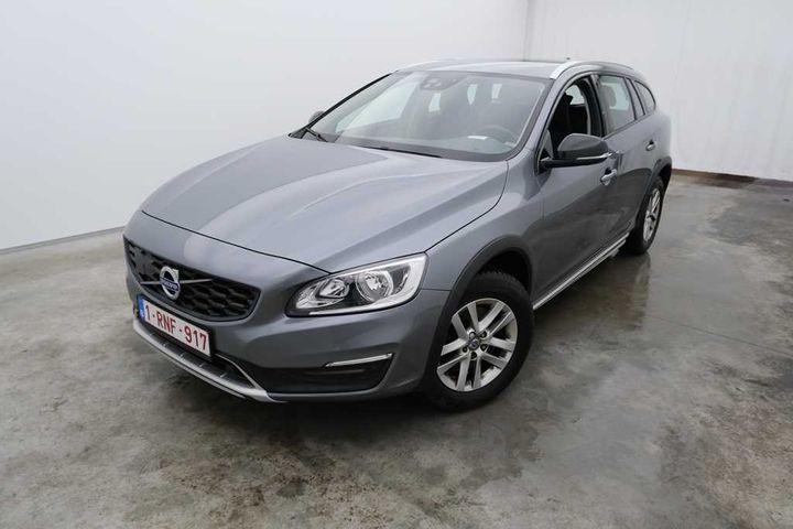 VOLVO V60 CROSS COUNTRY 2017 yv1fzarc1h1035608