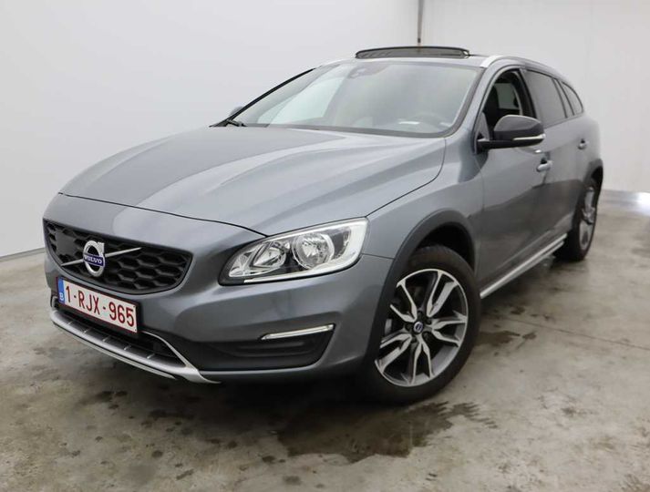 VOLVO V60 CROSS COUNTRY 2017 yv1fzarc1h1035611