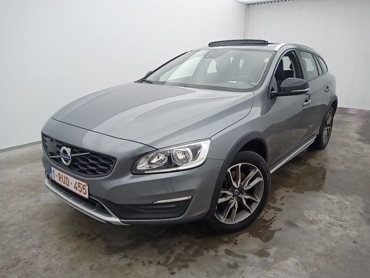 VOLVO V60 CROSS COUNTRY 2017 yv1fzarc1h1036589