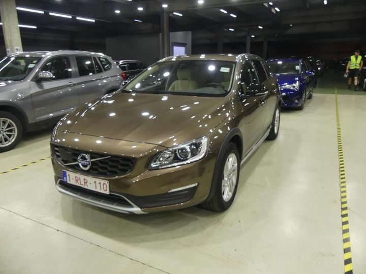 VOLVO V60 CROSS COUNT 2017 yv1fzarc1h1036594