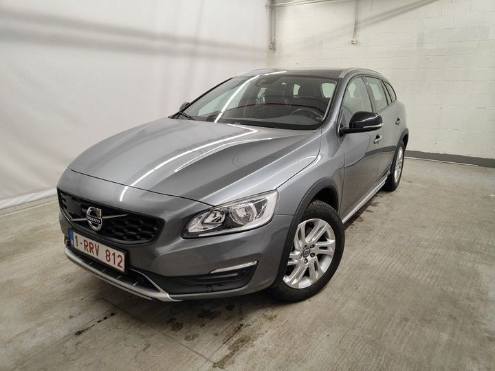 VOLVO V60 CROSS COUNTRY 2017 yv1fzarc1h1037069