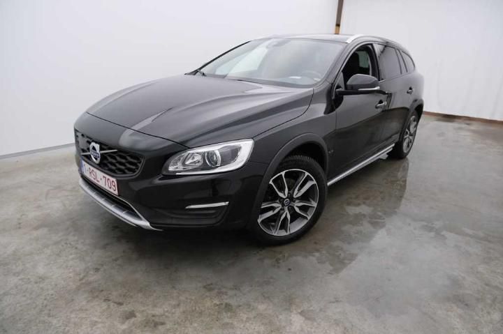 VOLVO V60 CROSS COUNTRY 2017 yv1fzarc1h1037522