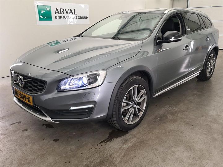 VOLVO V60 2017 yv1fzarc1h1039874