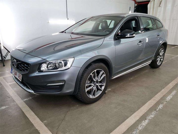 VOLVO V60 CROSS COUNTRY 2017 yv1fzarc1h1040171