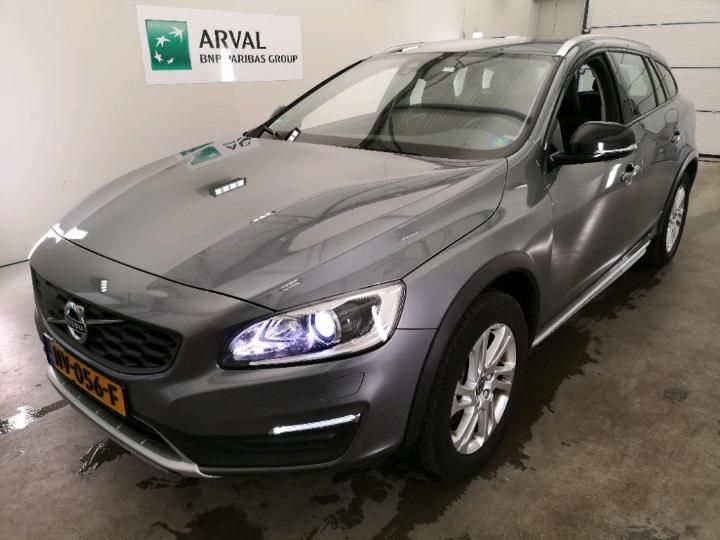 VOLVO V60 2017 yv1fzarc1h1040833