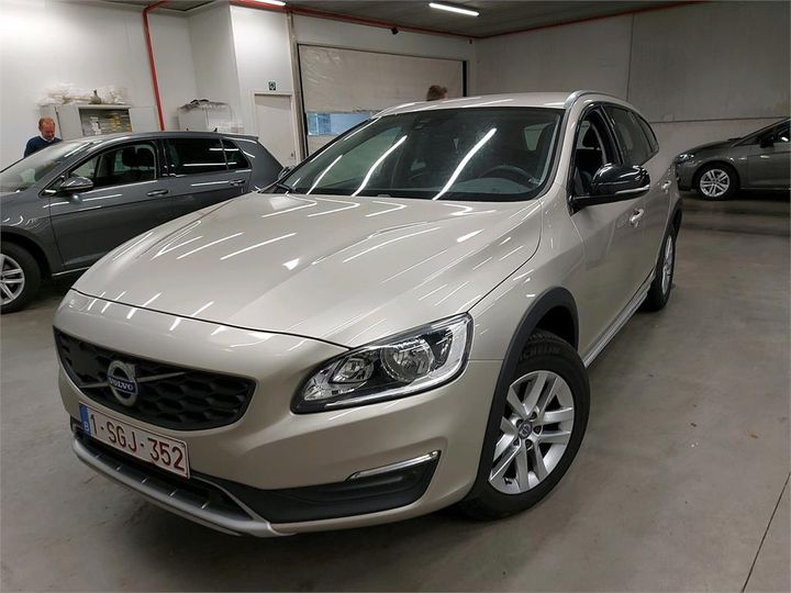 VOLVO V60 CROSS COUNTRY 2017 yv1fzarc1h1041898