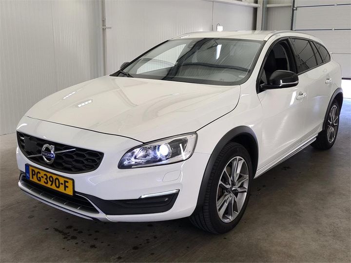 VOLVO V60 2017 yv1fzarc1j2042757