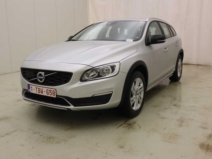 VOLVO V60 2017 yv1fzarc1j2046064