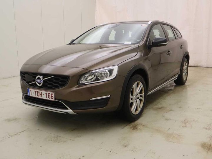 VOLVO V60 2017 yv1fzarc1j2046398