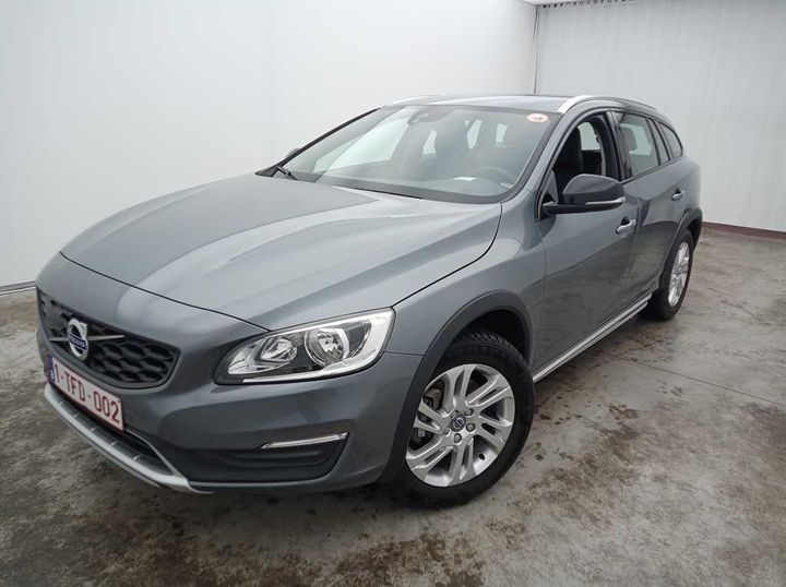 VOLVO V60 CROSS COUNTRY 2017 yv1fzarc1j2046813