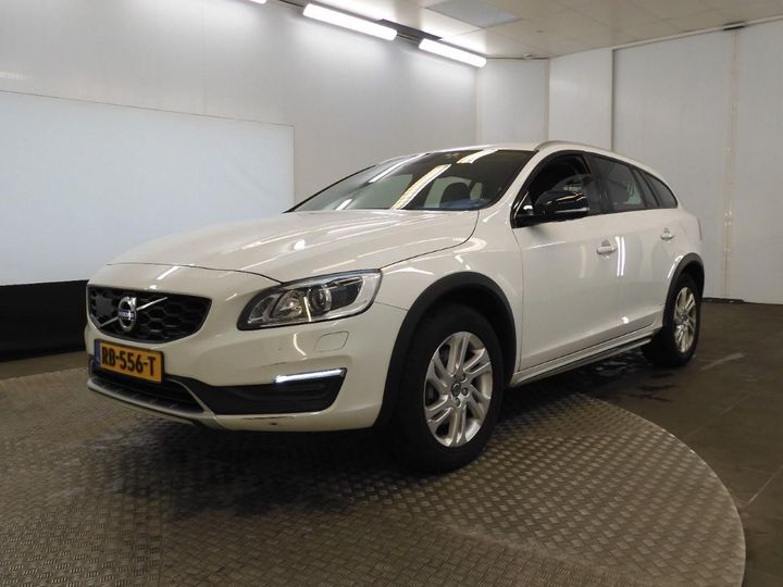 VOLVO V60 CROSS COUNTRY 2017 yv1fzarc1j2047209