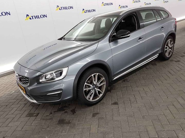 VOLVO V60 CROSS COUNTRY 2018 yv1fzarc1j2048478