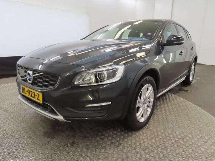 VOLVO V60 CROSS COUNTRY 2018 yv1fzarc1j2050312