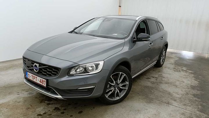 VOLVO V60 CROSS COUNTRY 2018 yv1fzarc1j2051030