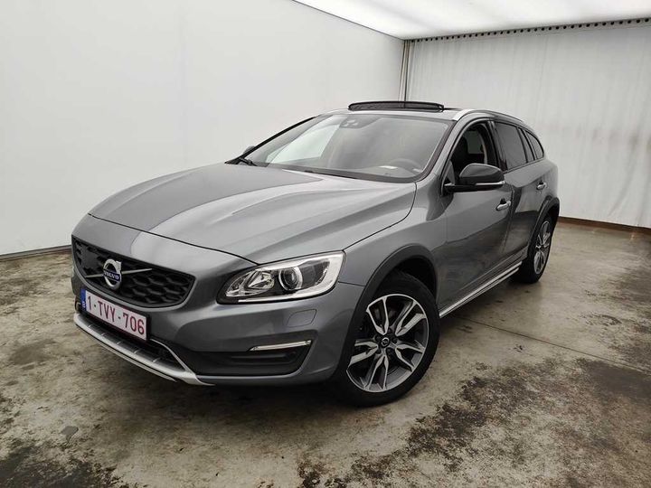 VOLVO V60 CROSS COUNTRY 2018 yv1fzarc1j2053376