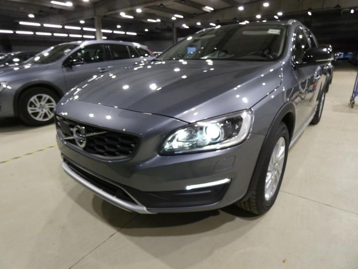 VOLVO V60 CROSS COUNT 2018 yv1fzarc1j2055440