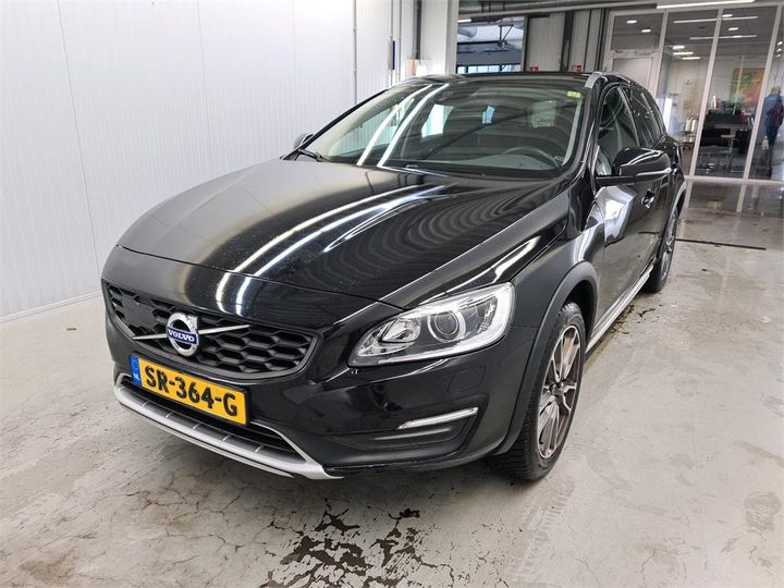 VOLVO V60 2018 yv1fzarc1j2057356